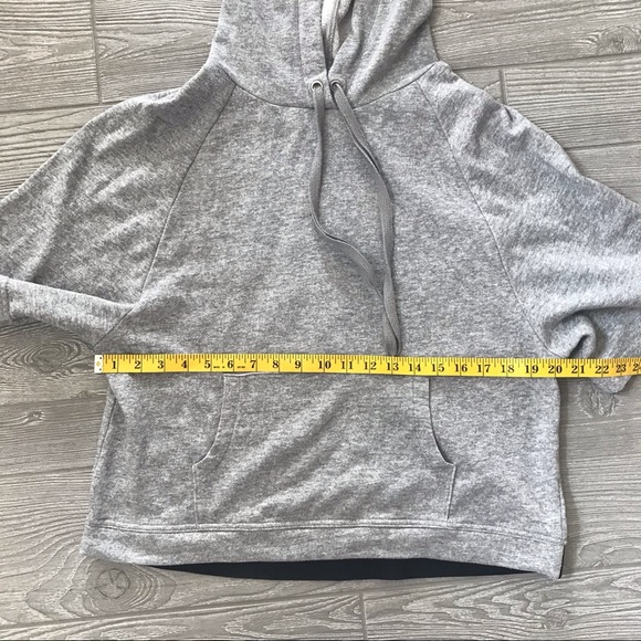 2XIST Grey Batwing Short Sleeve Hoodie with Black Branded Elastic on Hem - Picture 7 of 8